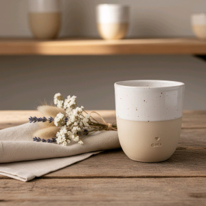 Becher "Oma" von Eulenschnitt